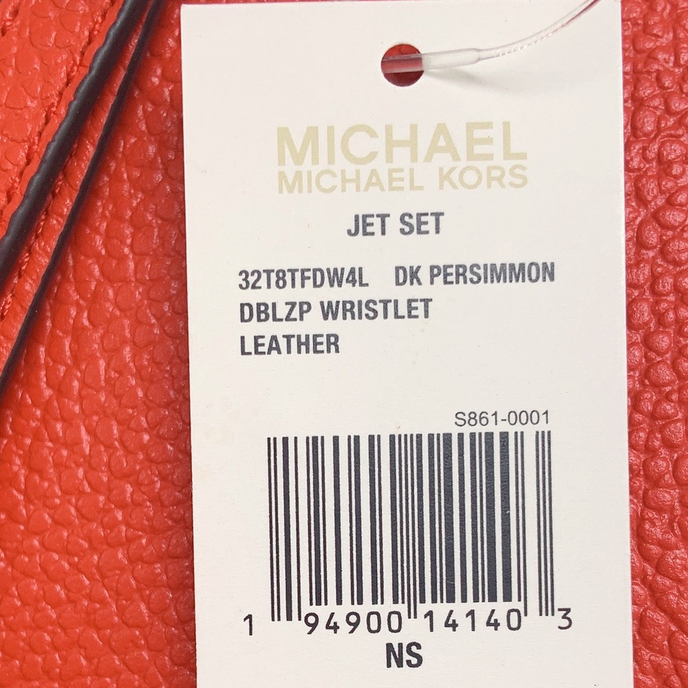 Micheal Kors wallet - Picture 4 of 16